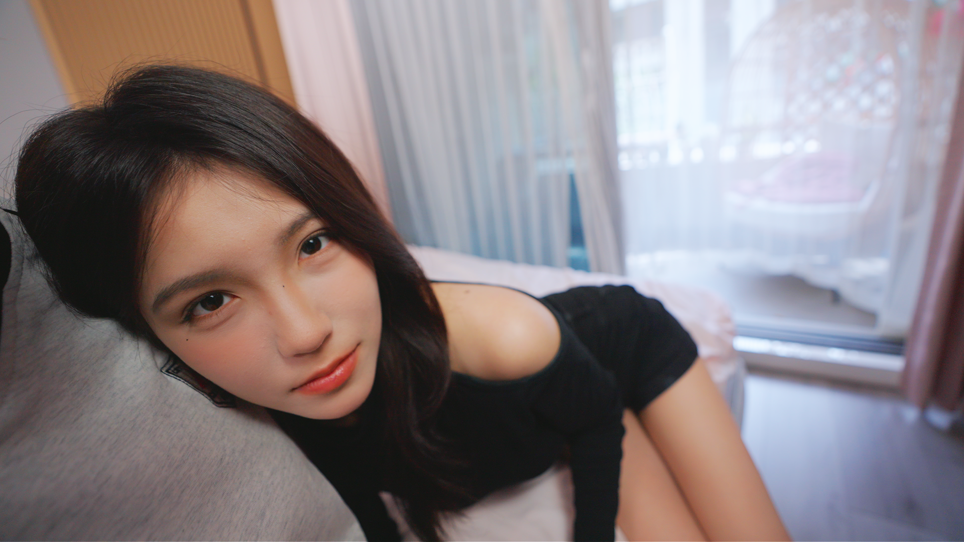 美女你矜持一点/Stay Reserved, Beauty 新游发布